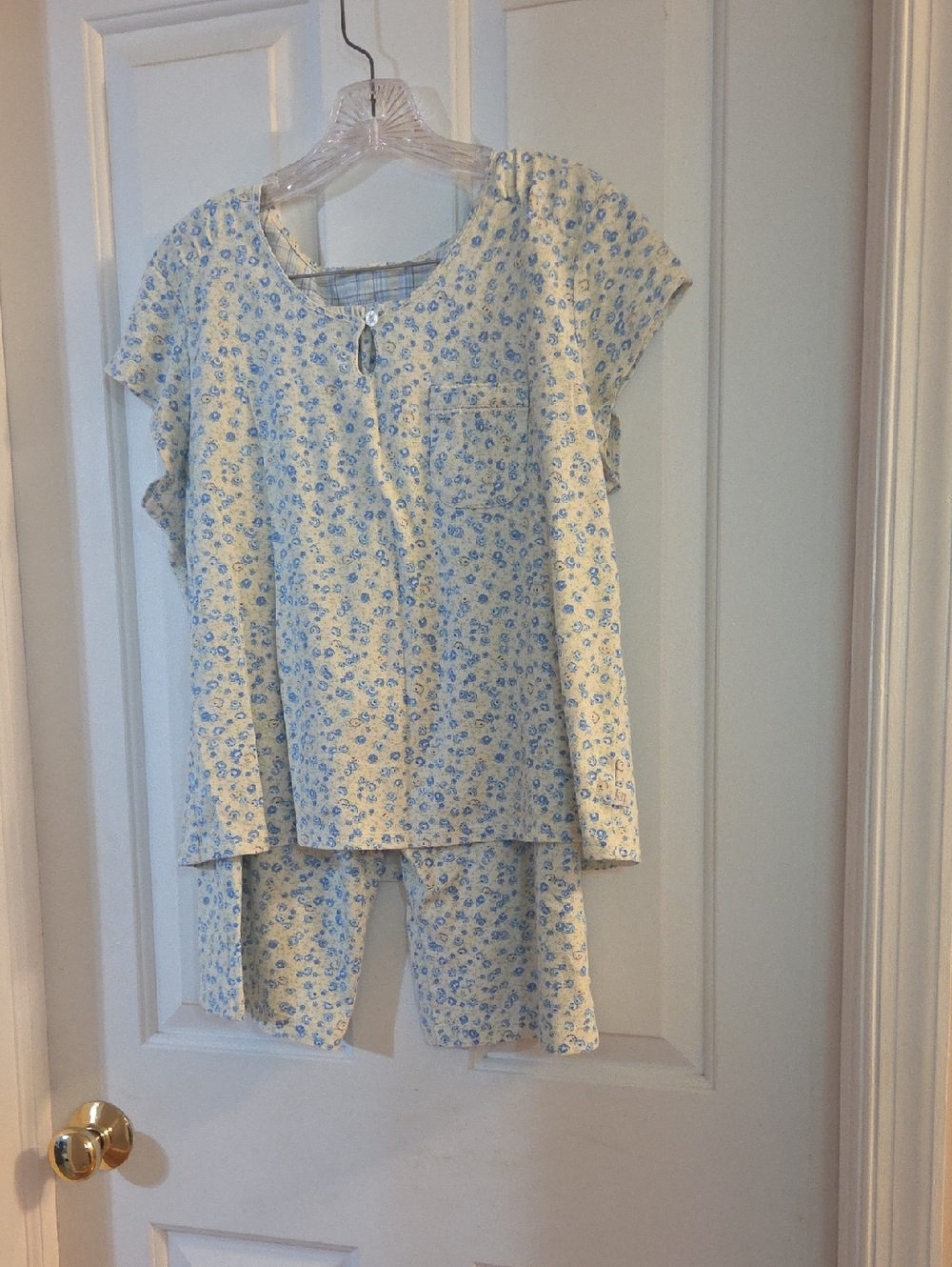 Karen NeubergervLight Blue Floral Two-Piece Pajama Set Small